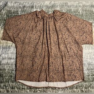 Boutique-  Women’s Tie Back Closure Polka Dot Blouse - Size Large